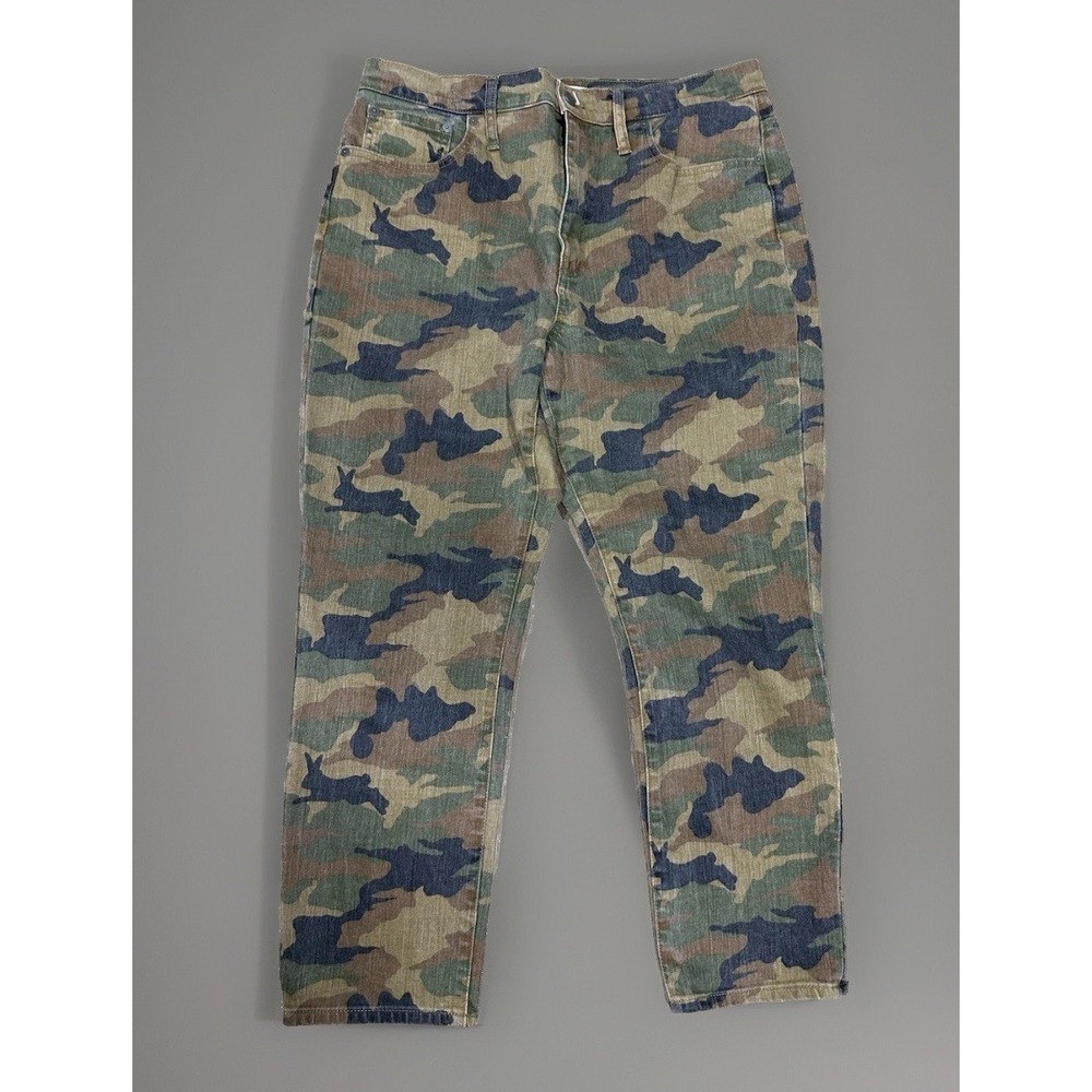Madewell Camo Print  Women Size 32 High Rise Slim Boy Jeans